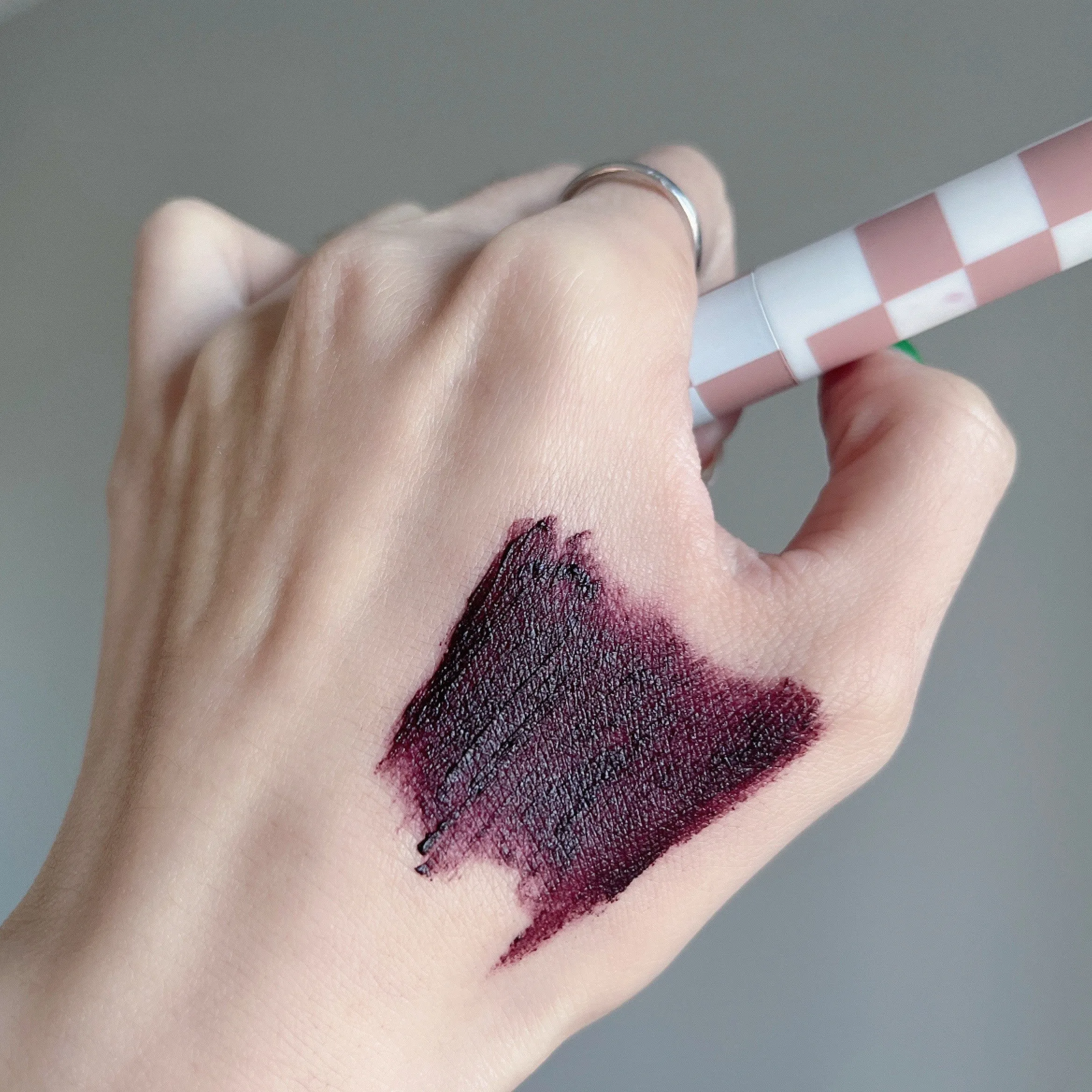 Dark Lip Glaze MK0021